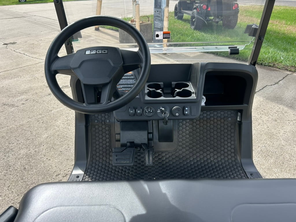 2027 E-Z-GO Valor