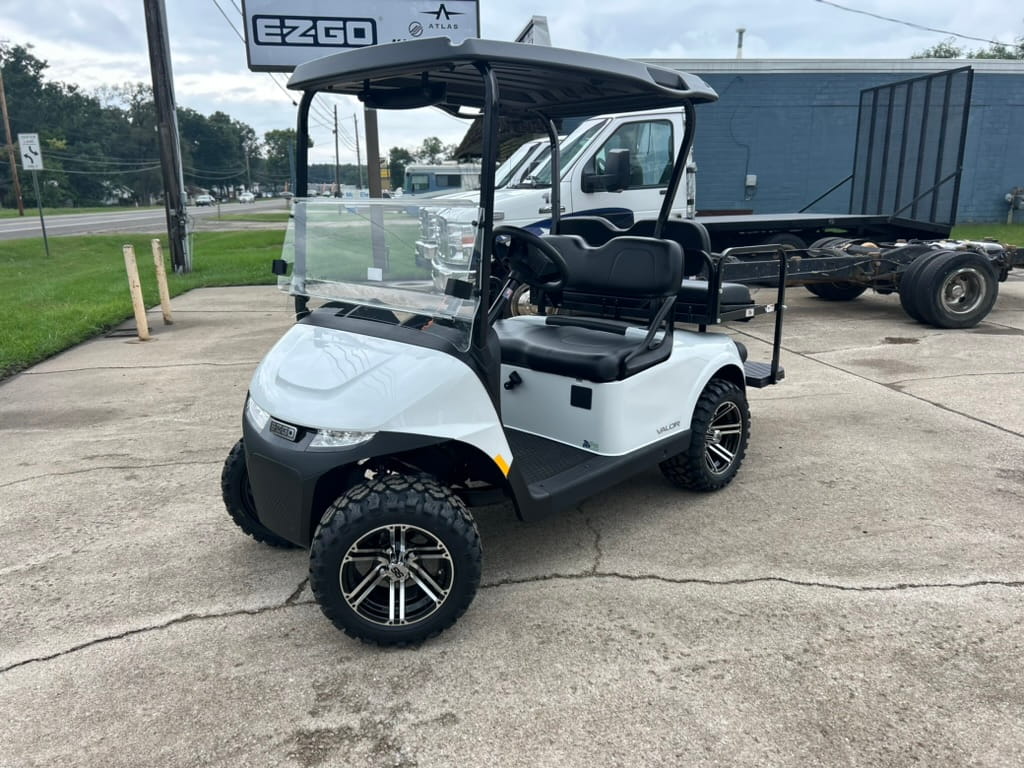 2027 E-Z-GO Valor